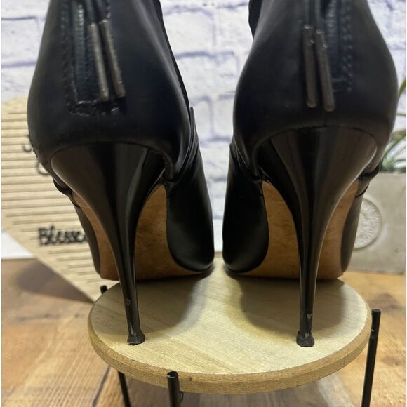 L.A.M.B Deedra Black on Black Booties - Picture 6 of 12